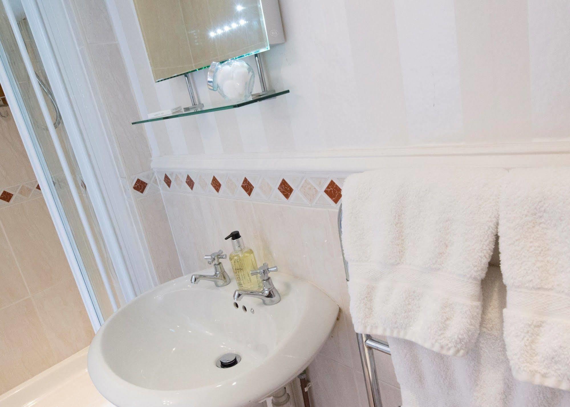 Rysdale Guesthouse Ембълсайд Екстериор снимка